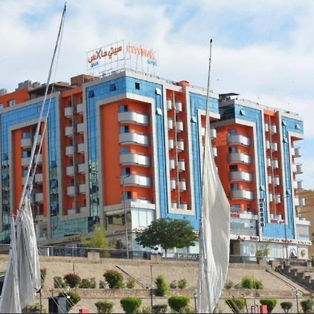 Aswan Plaza - Share Apartment Buitenkant foto